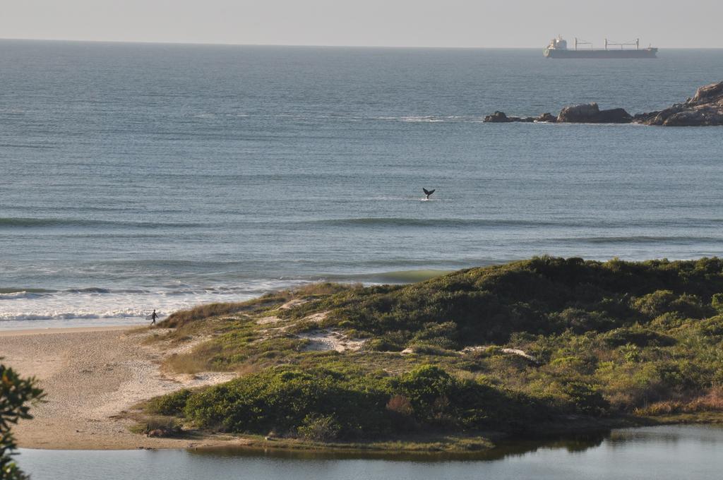 Pousada Pedra Grande Praia do Rosa Luaran gambar